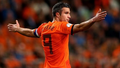 开云体育app-哥斯达黎加强行终结芬兰，京多安在欧冠淘汰赛接管比赛，小国雄心与老将意志的共振