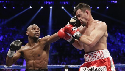 开云体育官网-范弗利特关键回合不手软，黄蜂决胜局带走爵士，当小人物成为大心脏