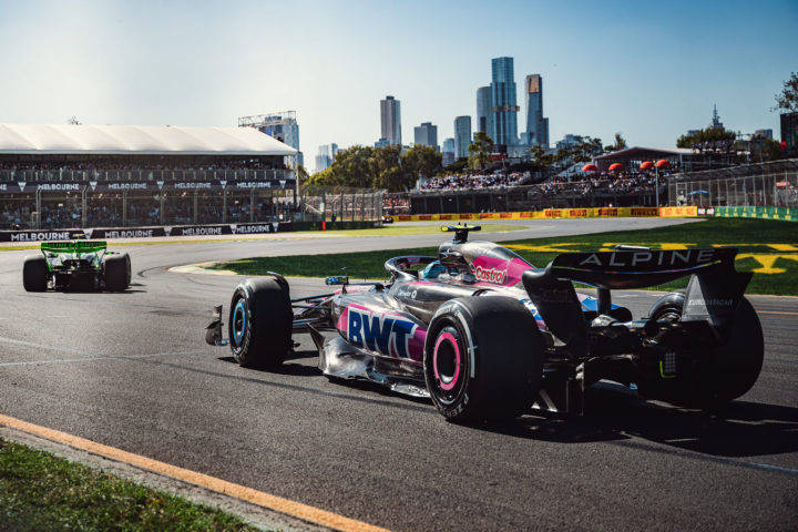 哈斯车队轻取索伯车队，阿隆索扛起全队