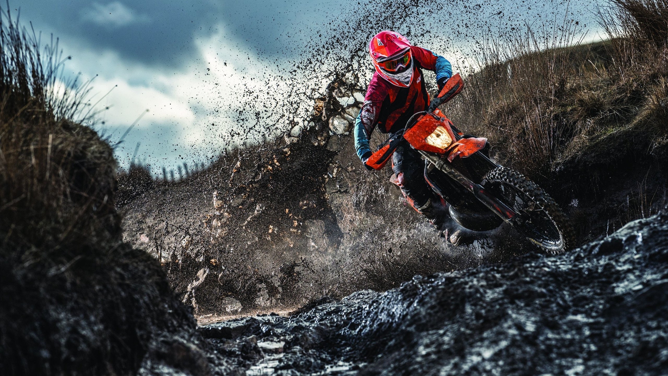 F1年度争冠之夜，卡马文加刷新纪录，当赛道与绿茵场共享极限的哲学