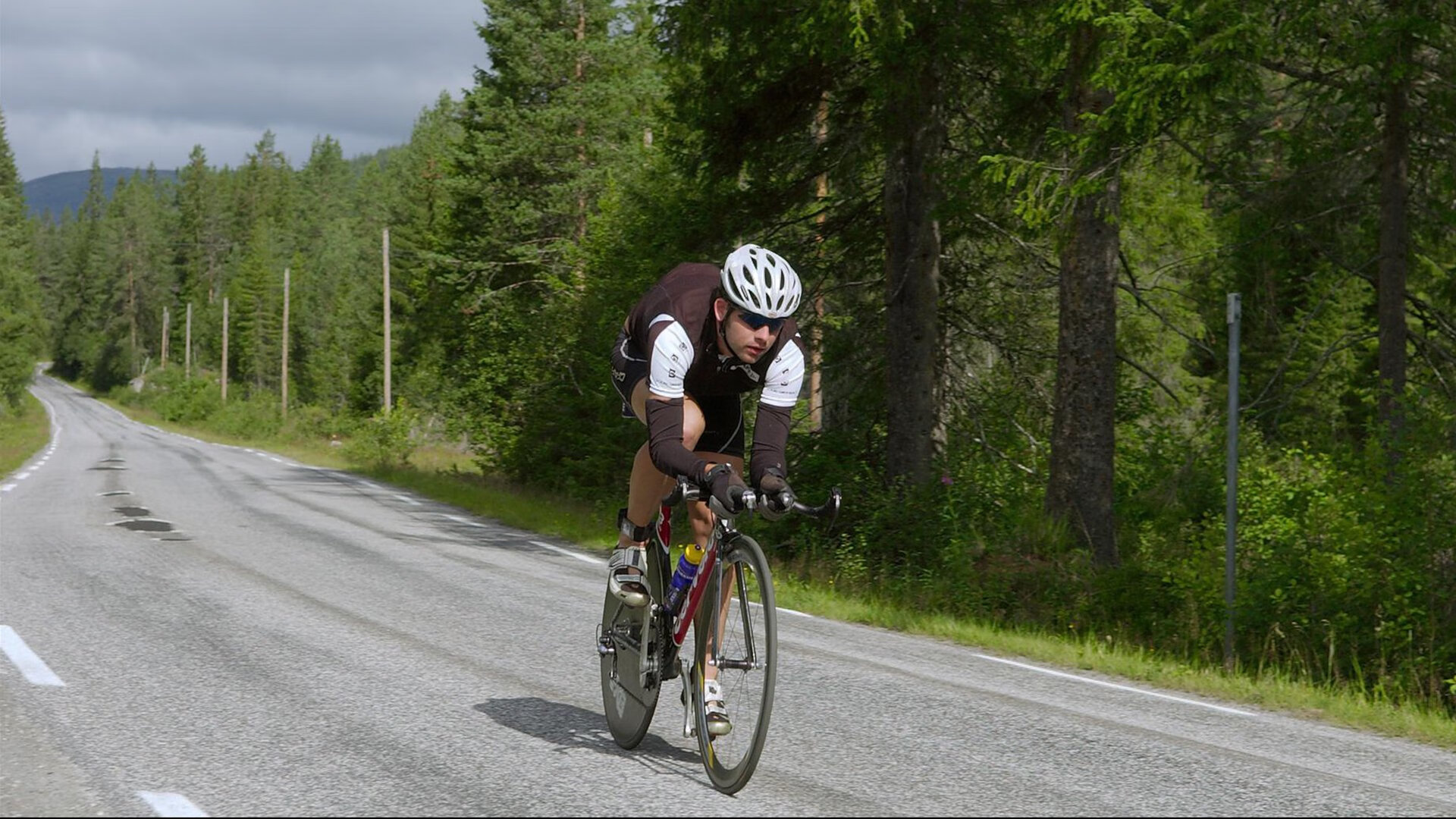 硬仗之王，当苏亚雷斯精神照亮NBA总决赛之夜